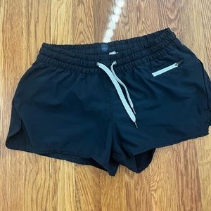 Dark blue / ink vuori shorts. Good to great condition.